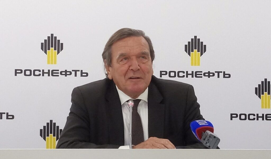 Герхард Шрьодер оглави борда на "Роснефт" Герхард Шрьодер оглави борда на "Роснефт"