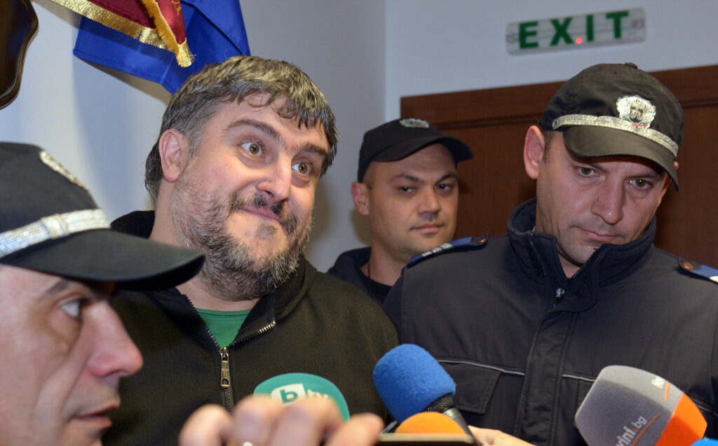 Съдружници във фирмата "Еспас" обявиха, че са били жертви на "Александър Николов"