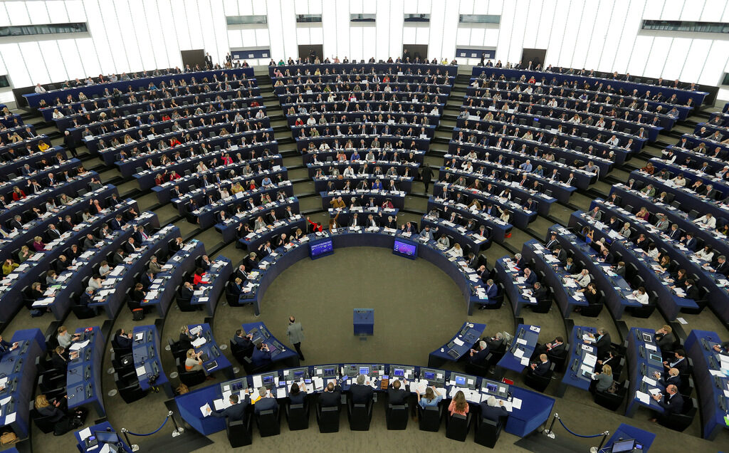 "Таймс": Европарламентът е "парник за сексуален тормоз"