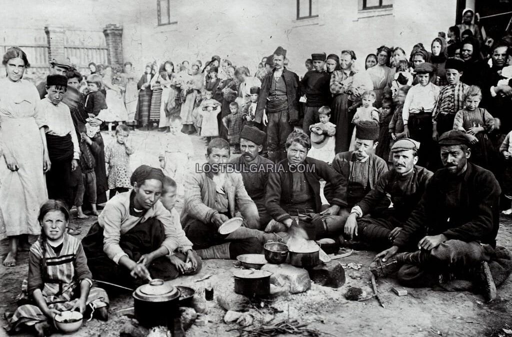 Бежанци от Македония в София, 1913 г. Албум на професор Владимир Сис