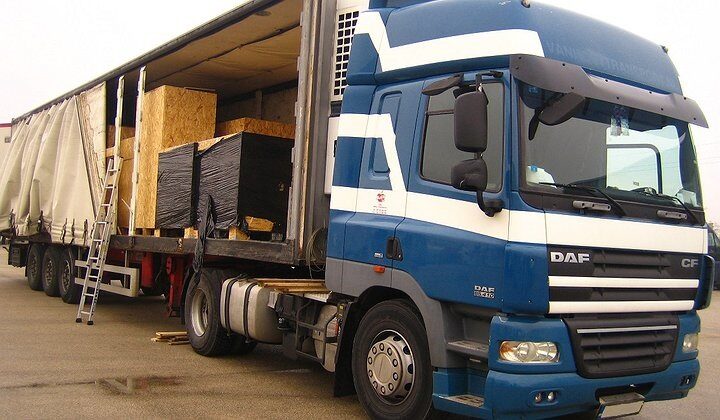 Митничари задържаха над 5 тона прекурсор за производство на хероин Митничари задържаха над 5 тона прекурсор за производство на хероин