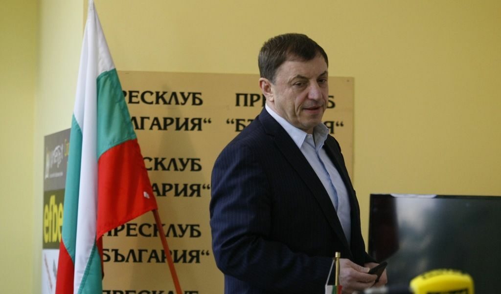 Алексей Петров остава начело на федерацията по карате и обеща медали