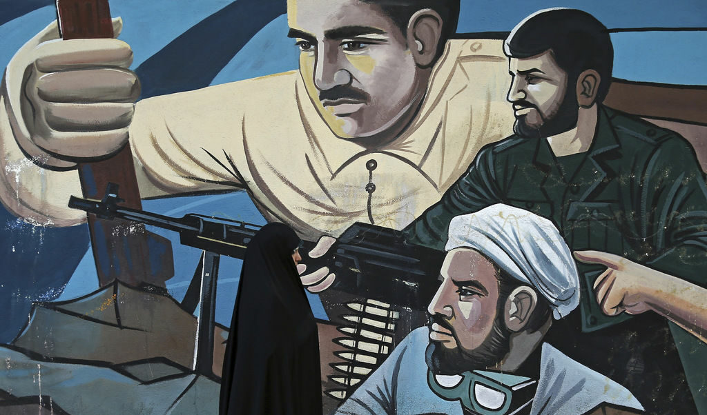 Техеранците, които не протестират, разбират болката на демонстрантите в Иран