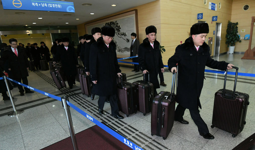 Политическо судоку: как да се подредят важните гости за откриването на Пьонгчанг 2018