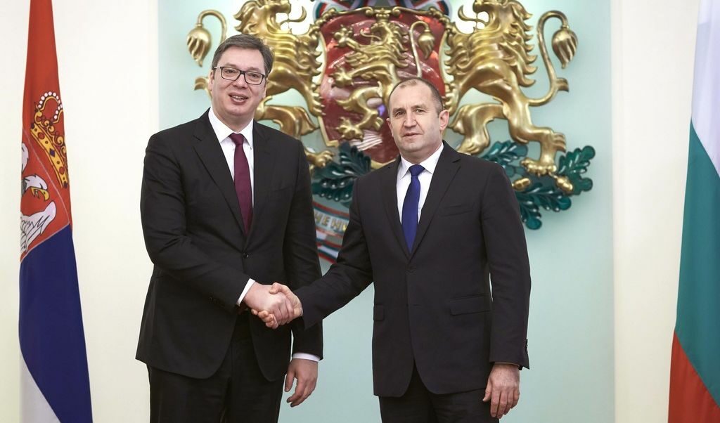 Срещата на президентите Румен Радев и Александър Вучич в Сърбия извади на преден план проблемите в Националния съвет на българите - председателят не бе поканен на срещата.