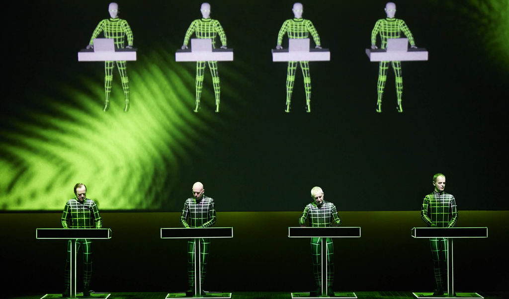 Kraftwerk на живо в галерията за съвременно изкуство Tate Modern