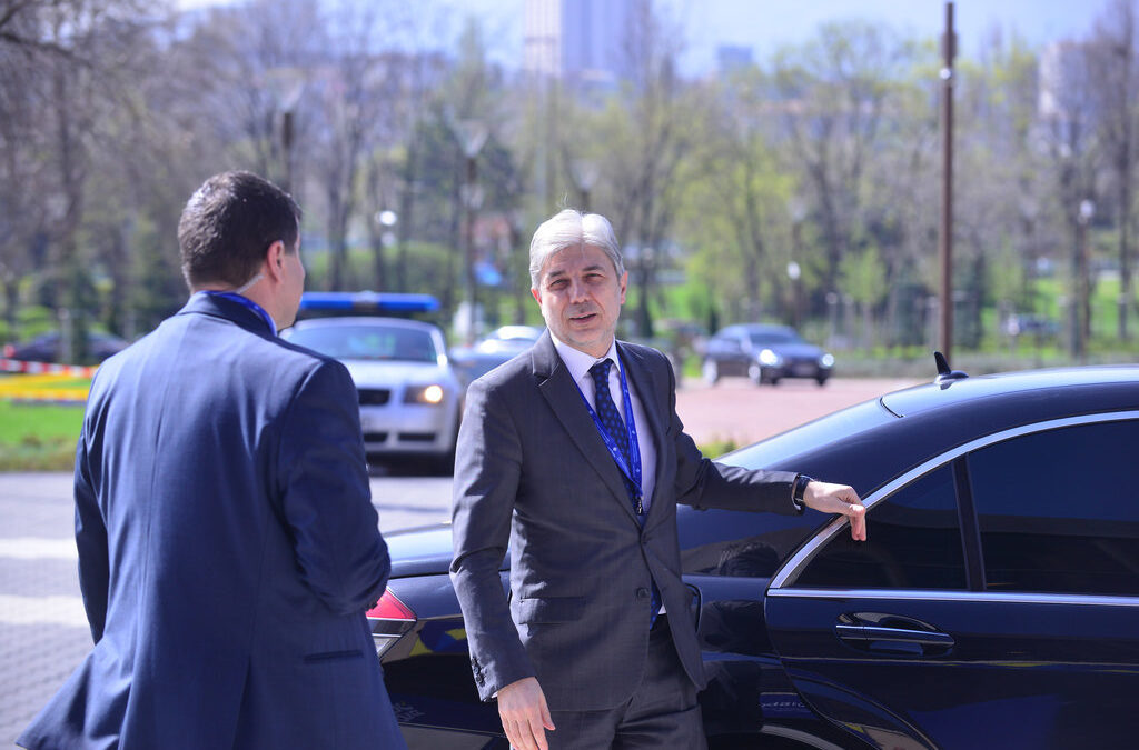 Екоминистърът подписа ново споразумение по "Околна среда" за климата