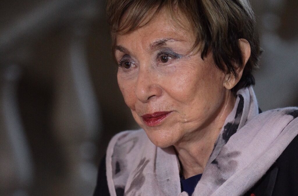 Юлия Кръстева Юлия Кръстева