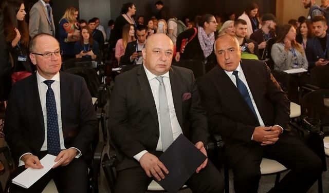 Спортното министерство отрече обвиненията в провал на младежка среща от европредседателството