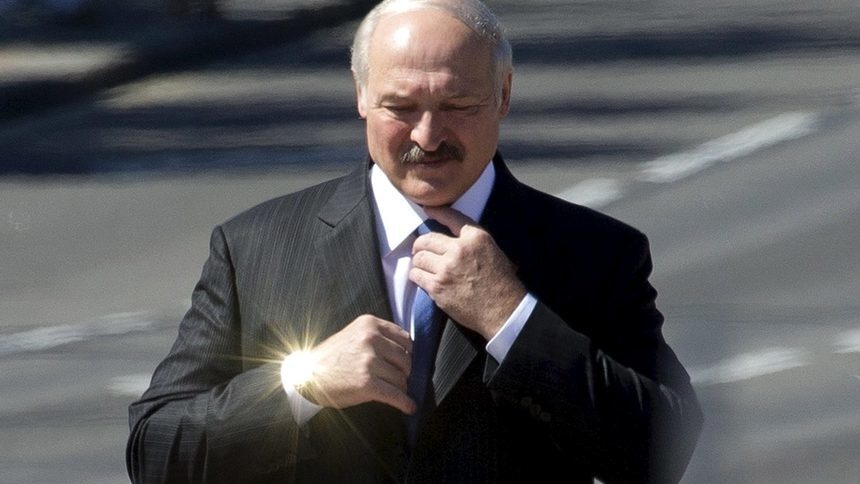 Лукашенко е готов да отстъпи някои свои правомощия, но не в близко бъдеще