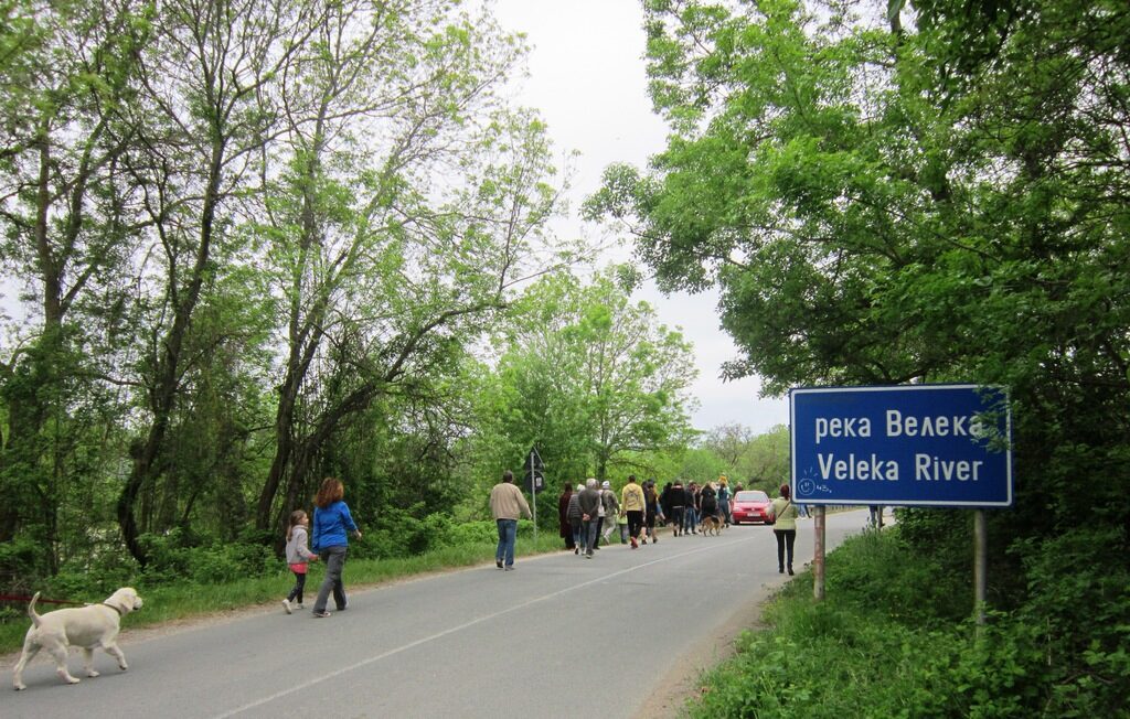 В Синеморец протестираха срещу застрояването