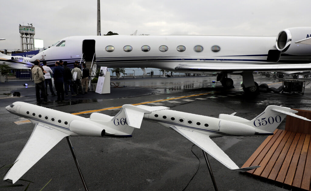 Самолет Gulfstream G550 на авиационно изложение в Бразилия през миналия август.