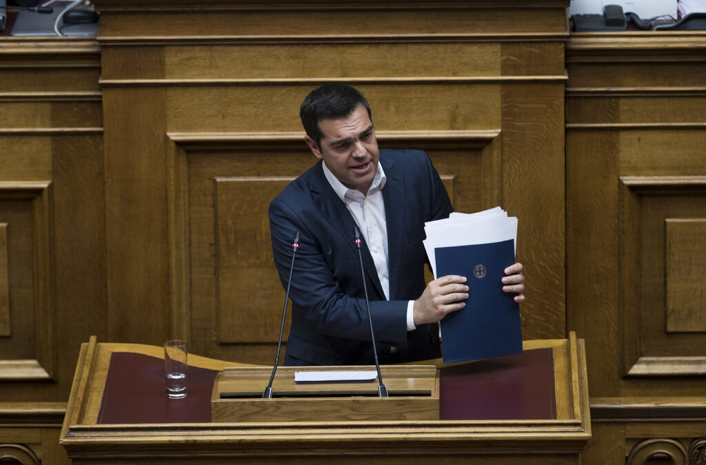 Гръцкият парламент решава съдбата на Ципрас и договора с Македония Гръцкият парламент решава съдбата на Ципрас и договора с Македония