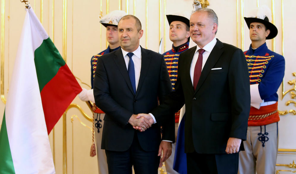 От Братислава президентът призова охраната на външните граници на ЕС да се засили От Братислава президентът призова охраната на външните граници на ЕС да се засили