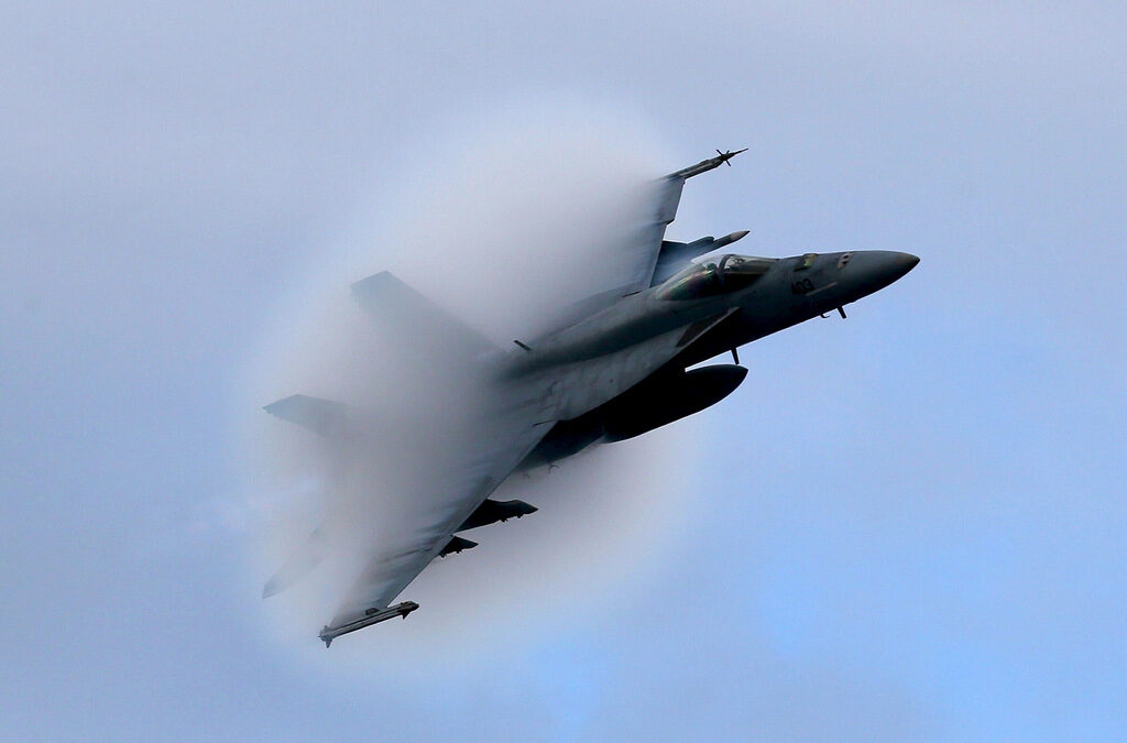 F/A-18 Super Hornet e модел на "Макдонъл Дъглас", която преди 20 години се сля с "Боинг"