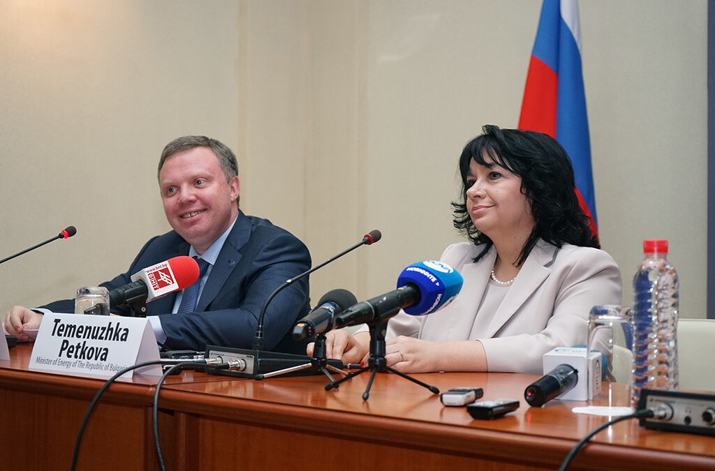 След като през миналата година Пети енергоблок наАЕЦ "Козлодуй" получи нов десетгодишен лиценз, днес проектът за удължаване наексплоатационния срок на Шести енергоблок е една от най-важните ни задачи за изпълнение на този приоритет", заяви министърът на енергетиката Теменужка Петкова.