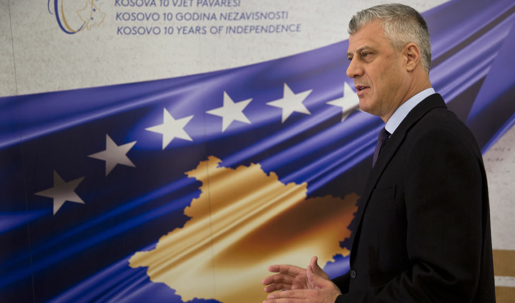 Косовският президент отхвърли "подялба" със Сърбия и намекна за размяна на територии