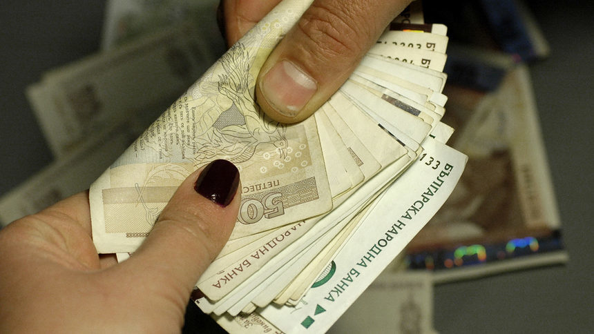 Брюксел ще предаде на ОЛАФ данни за съмнения за злоупотреби с еврофондове в България Брюксел ще предаде на ОЛАФ данни за съмнения за злоупотреби с еврофондове в България