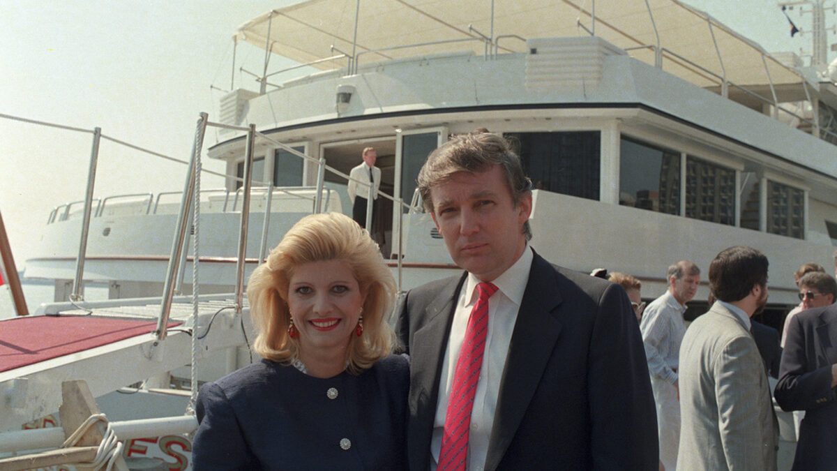 Доналд и Ивана Тръмп в Ню Йорк, 4 юли 1988 г.