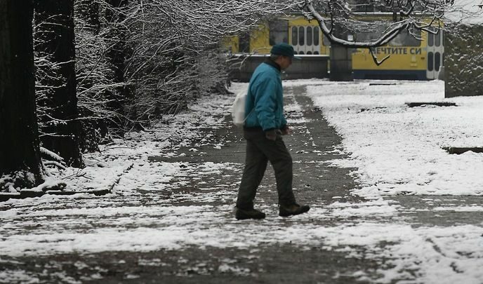 Температурата в Кнежа падна до минус 16 градуса