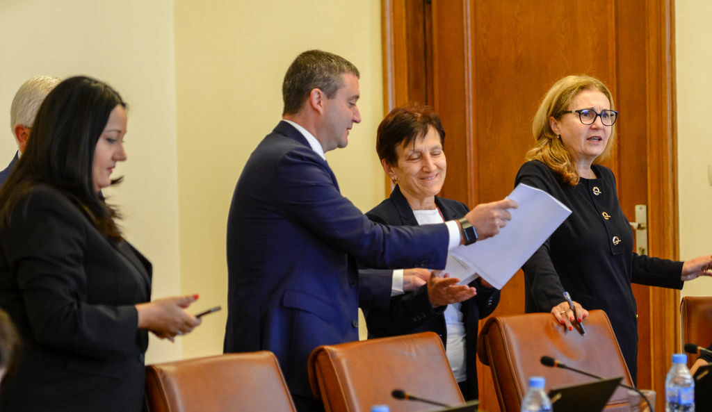 Правителството отпусна на общините допълнителни 145 млн. лева