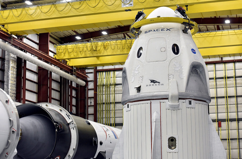 SpaceX изстреля ракета носител с американски военен сателит SpaceX изстреля ракета носител с американски военен сателит