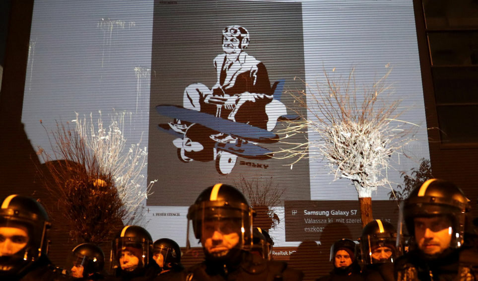 Унгарската опозиция обеща на Орбан "година на съпротивата"