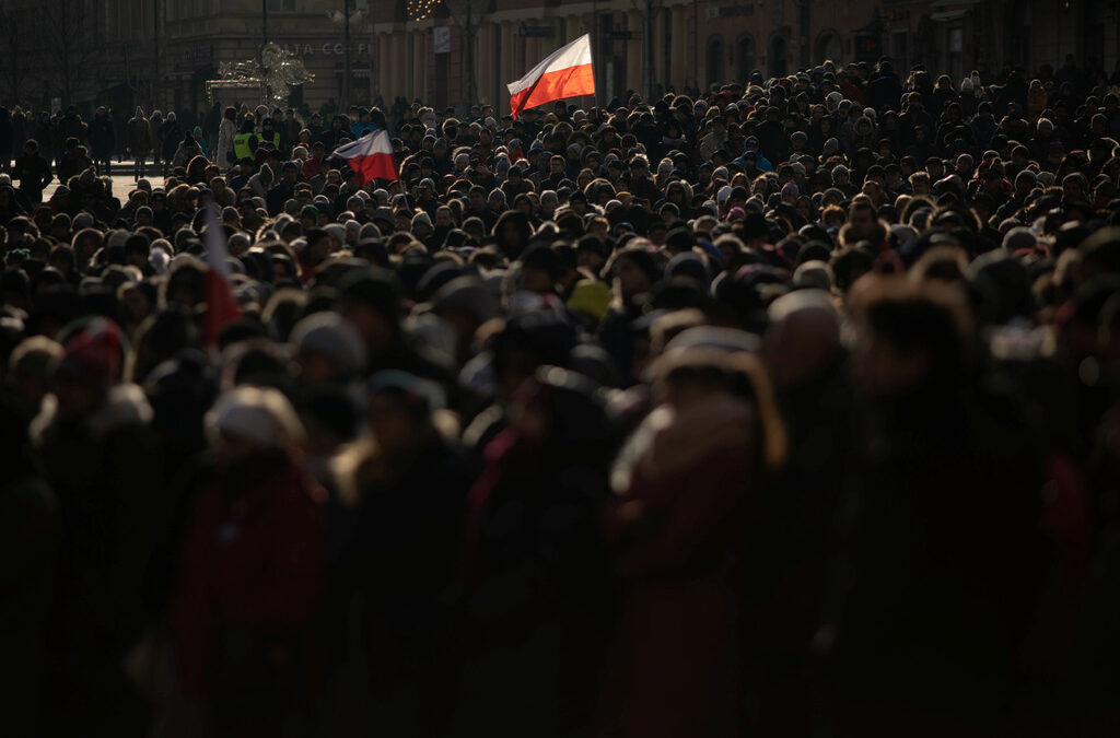 Хиляди поляци се сбогуваха с убития кмет на Гданск
