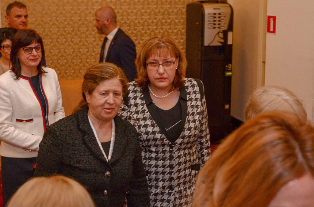 Стефка Стоева е избрана за председател на Централната избирателна комисия.