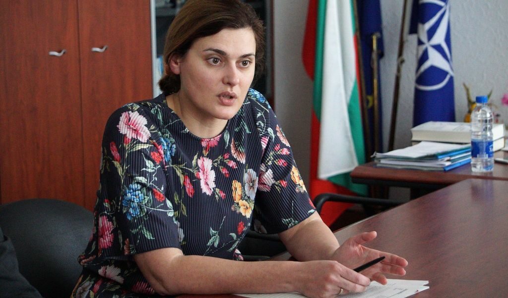 Карина Ангелиева е зам.-министър на образованието и науката от септември 2018 г.