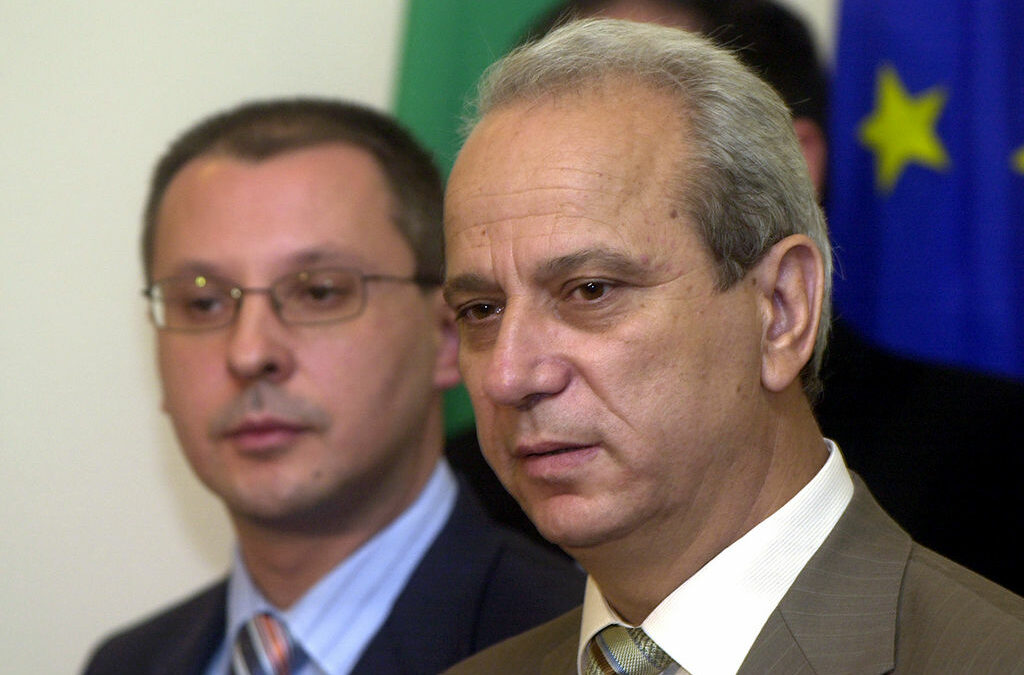 Ангел Александров подаде оставка Ангел Александров подаде оставка