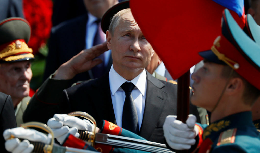 Путин вдигна по тревога части по границата с Грузия и започва 50 учения Путин вдигна по тревога части по границата с Грузия и започва 50 учения