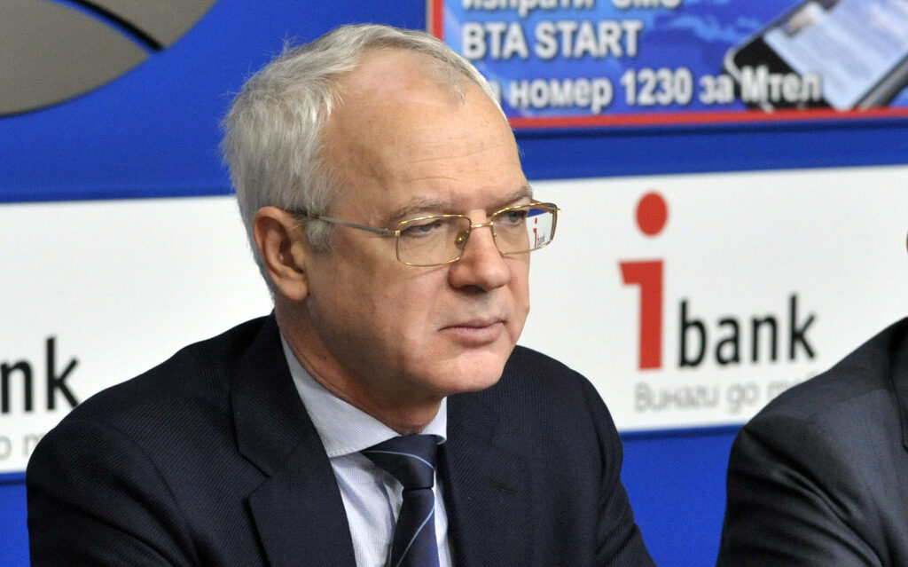 Васил Велев - председател на АИКБ.