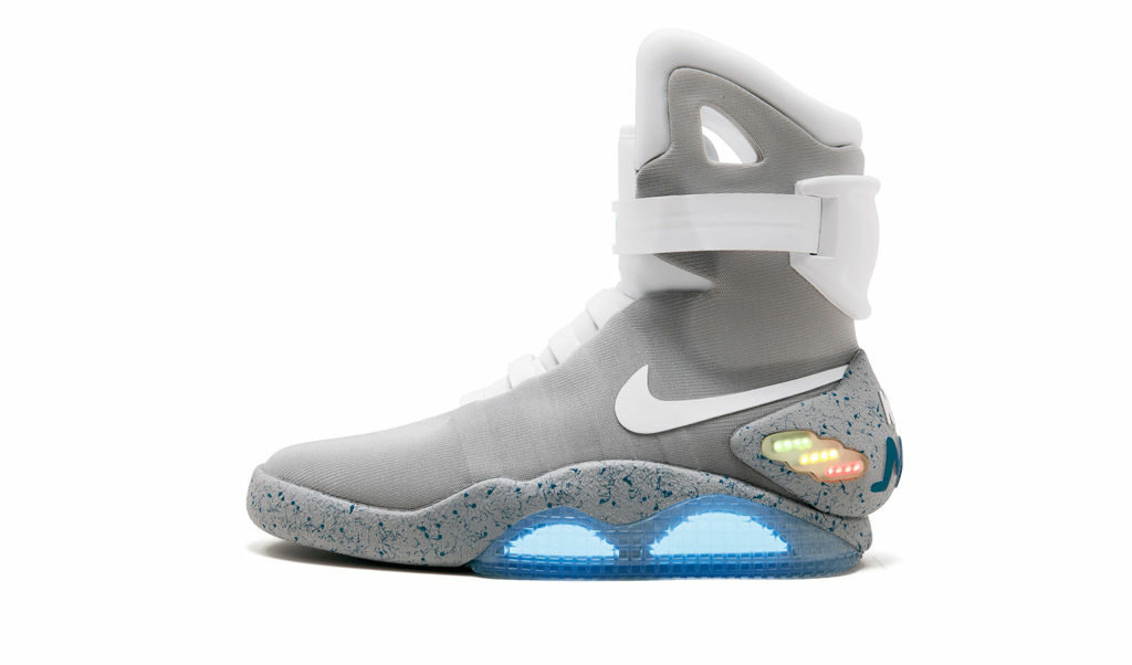 Моделът Nike Mags, носен от героя Марти Макфлай във филма "Завръщане в бъдещето 2", е един от общо 1500 произведени чифта.