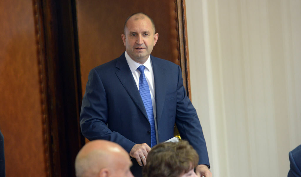 Президентът наложи вето и на сделката за изтребителите F-16 Президентът наложи вето и на сделката за изтребителите F-16