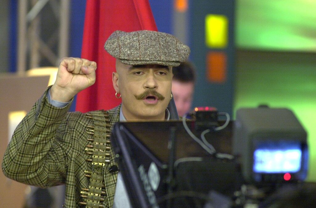 Кадър от "Шоуто на Слави" от ноември 2001г.
