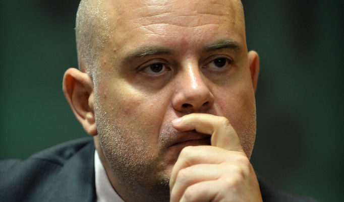 "Прокуратурата се отваря към обществото, прокуратурата показва факти и обстоятелства, които обществото трябва да знае."