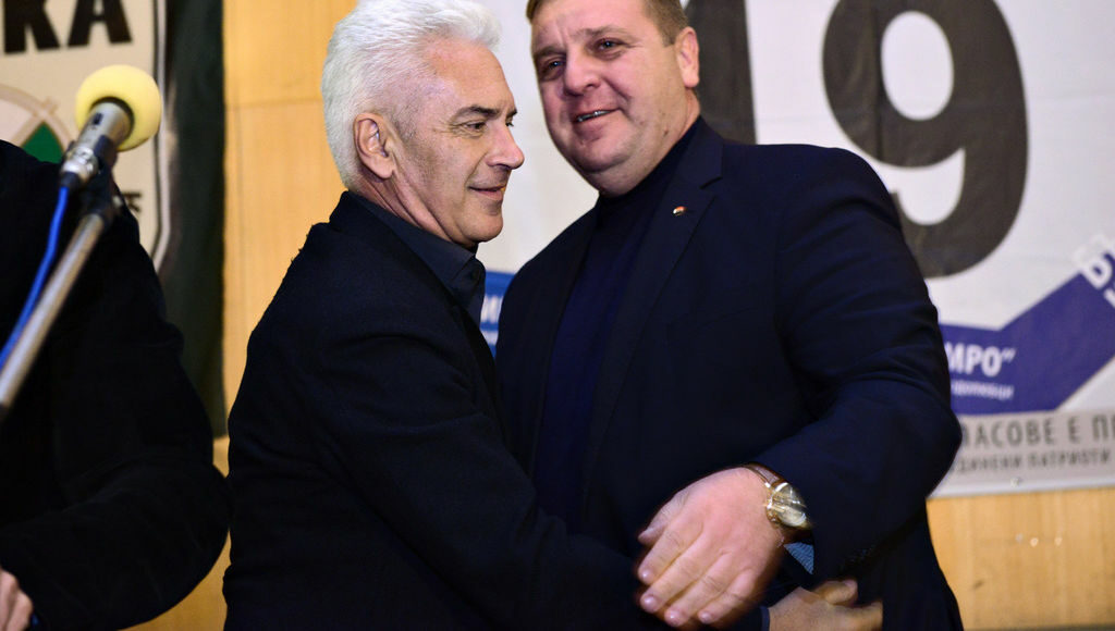 Според Сидеров Каракачанов ще вземе комисиона за продажбата на имоти, но не можел да го докаже
