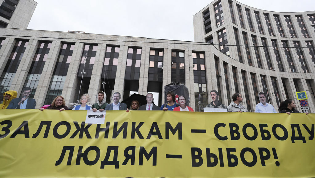 Какво става в Русия - пълзящ преврат или фестивал на репресивната самодейност