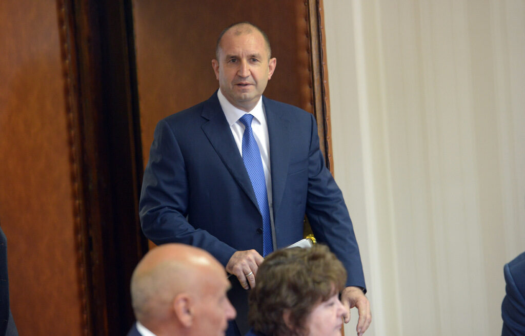 Румен Радев