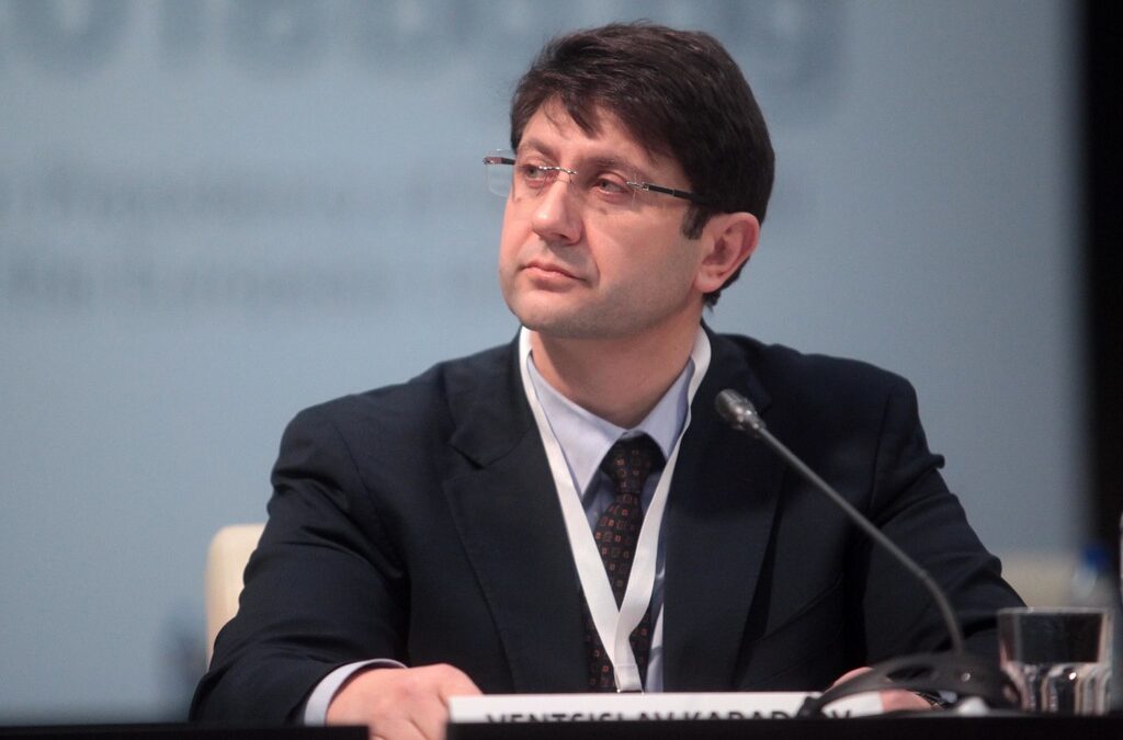 Председателят на КЗЛД Венцислав Караджов представи пред депутатите от анкетната комисия доклад с констатациите от проверката в НАП.
