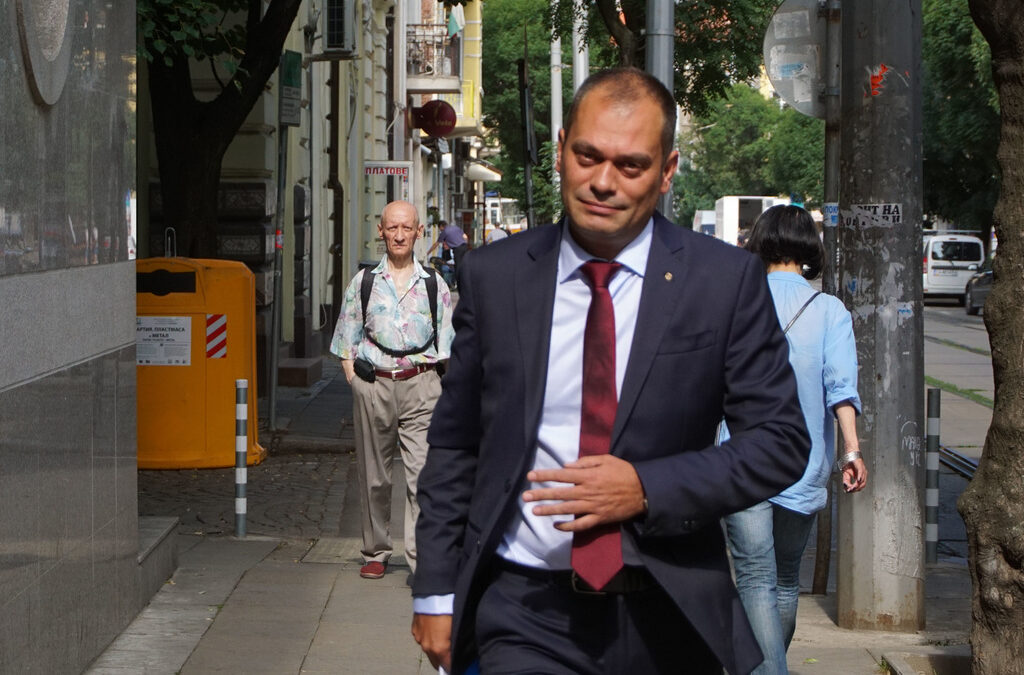 Радослав Димов бе избран с 8 гласа "за" от прокурорската колегия на ВСС и застава начело на Софийската апелативна прокуратура Радослав Димов бе избран с 8 гласа "за" от прокурорската колегия на ВСС и застава начело на Софийската апелативна прокуратура