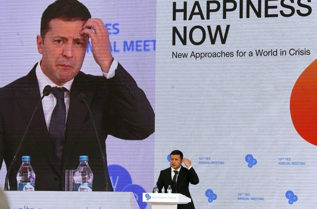 Тръмп замразил помощ за Украйна дни преди спорни искания към Зеленски