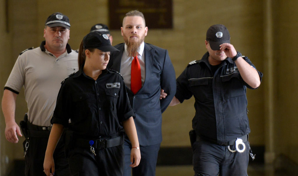 Полфрийман имал втора забрана да напуска страната