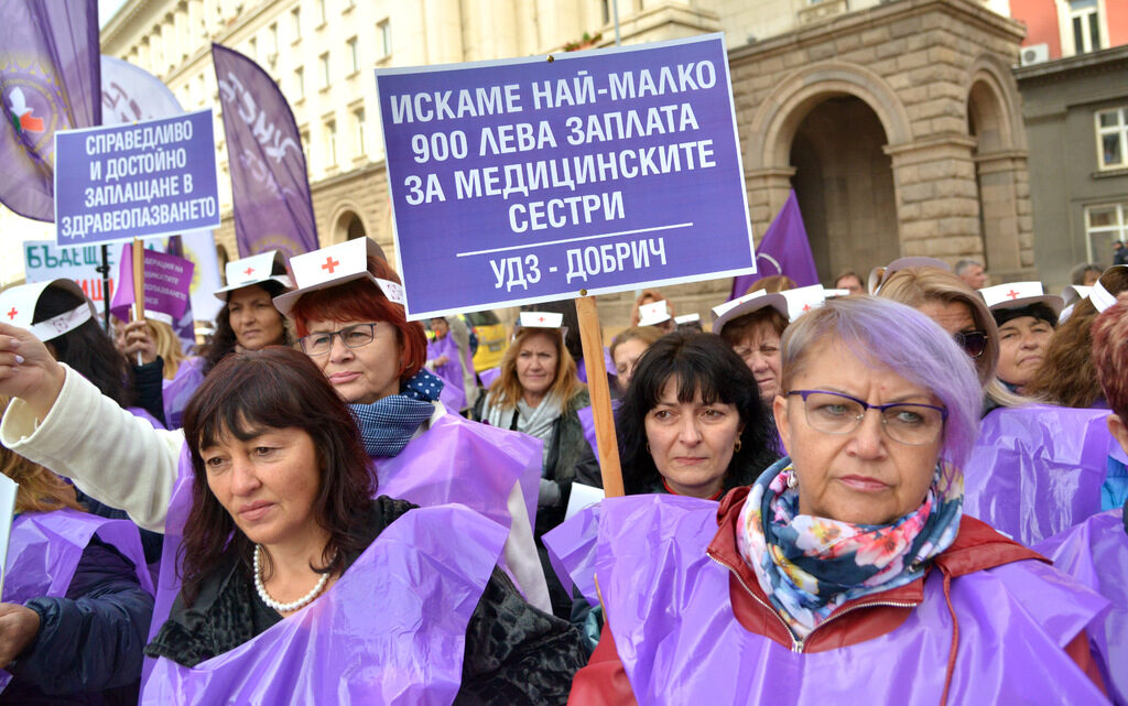 Не можем да очакваме цената на труда да е важен елемент в здравна система, която не се интересува дали с този труд наистина се произвежда здраве.