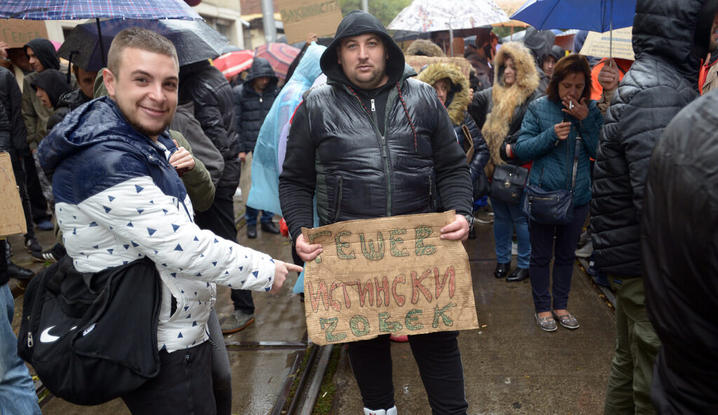 В концепцията на кандидата и в съпътстващите негови интервюта се прокламираше идеята за борба с битовата престъпност.