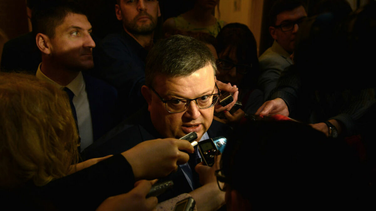 Потенциалът на антикорупционната комисия накарал Цацаров да се съгласи да я поеме, искал да я събуди