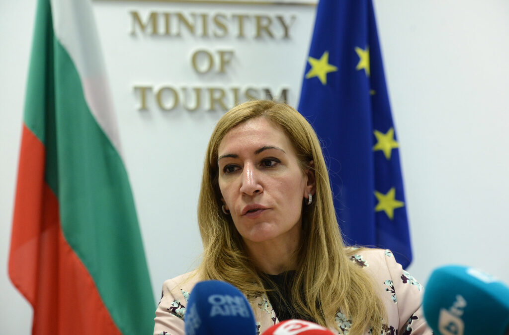Валери Симеонов обвини Министерството на туризма в опит за налагане на диктат
