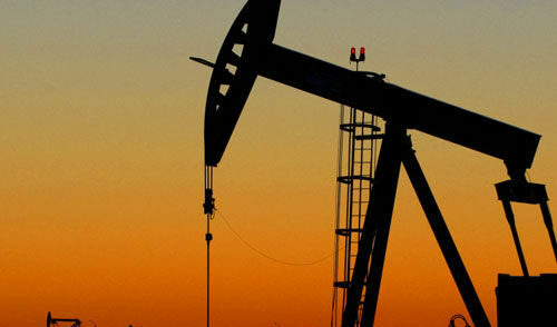 IEA увеличи прогнозите си за глобалното търсене на петрол