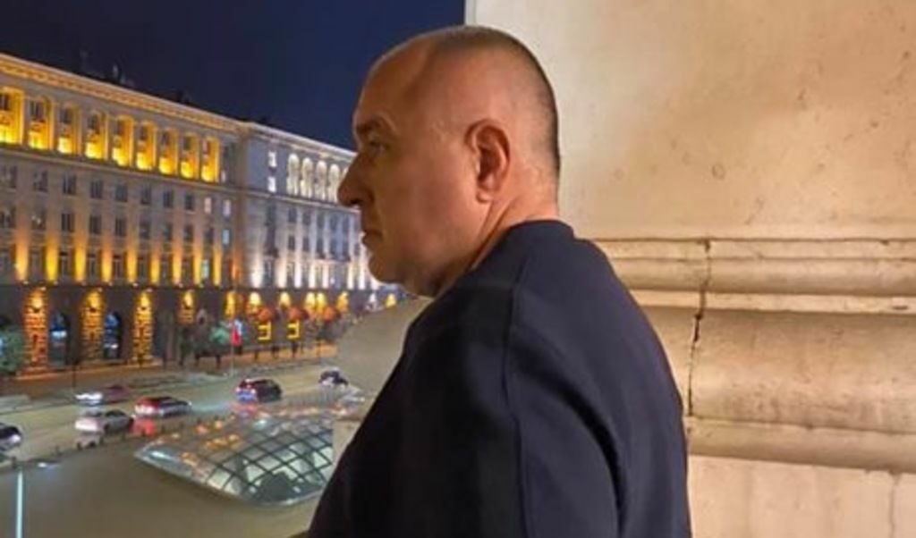 Предложението на премиера лекарите да дадат част от заплатите си на сестрите поставя нови жалони в управленските практики